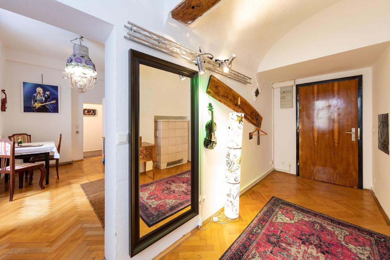 Ba//Rock-Appartement Грац Экстерьер фото