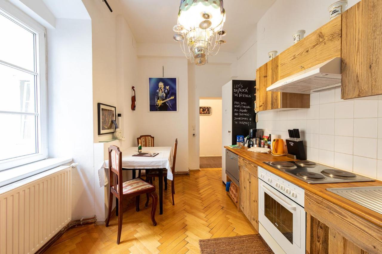 Ba//Rock-Appartement Грац Экстерьер фото