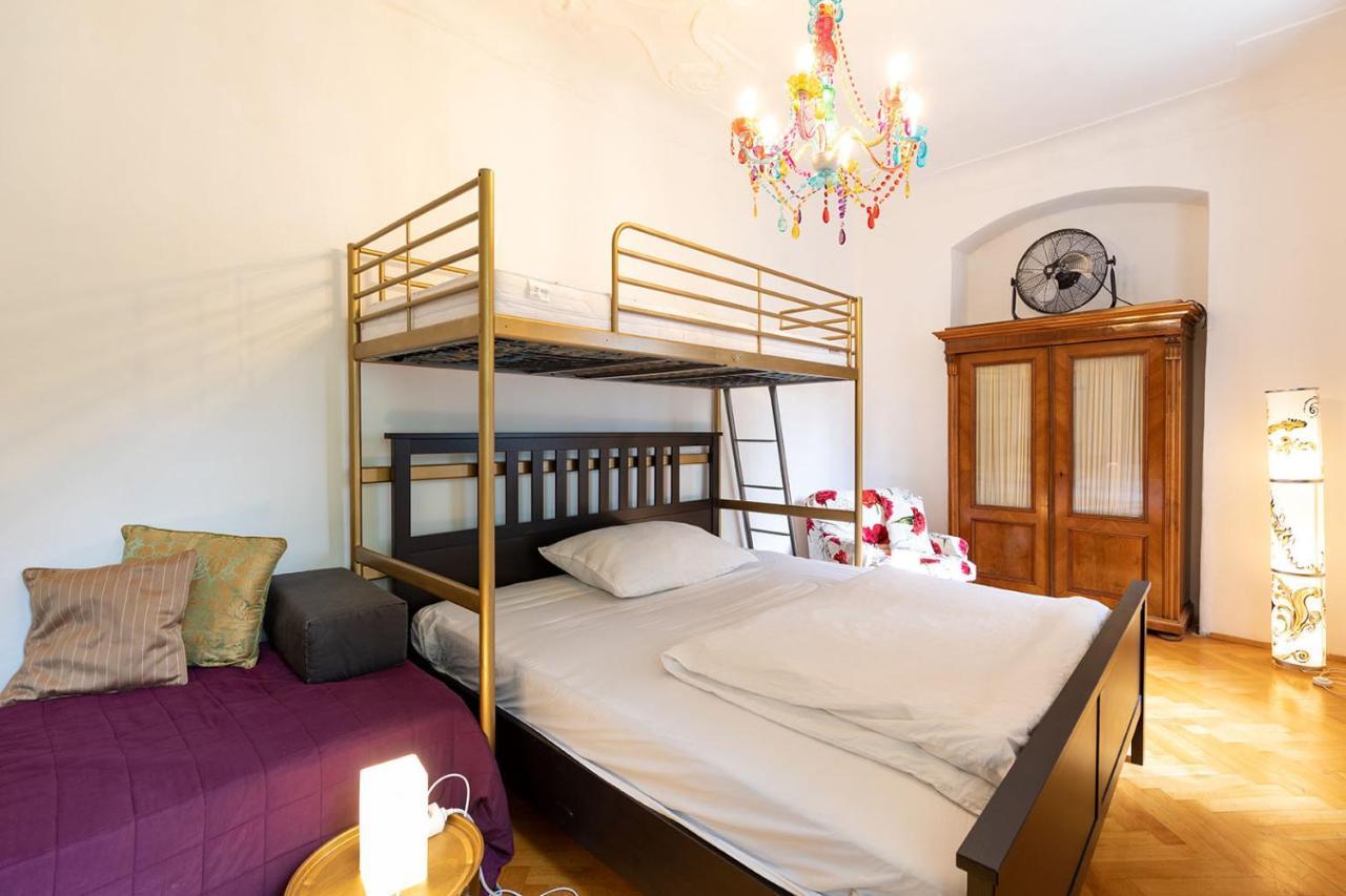 Ba//Rock-Appartement Грац Экстерьер фото